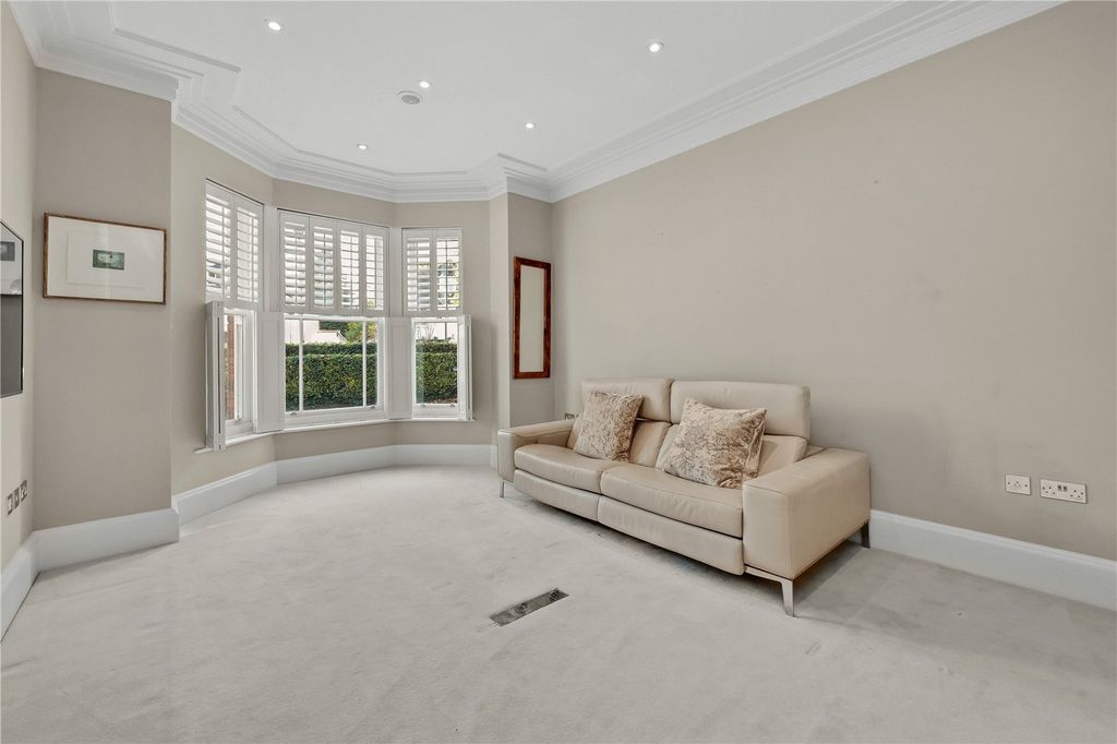 Property photo 3 of 18 Picture No. 05