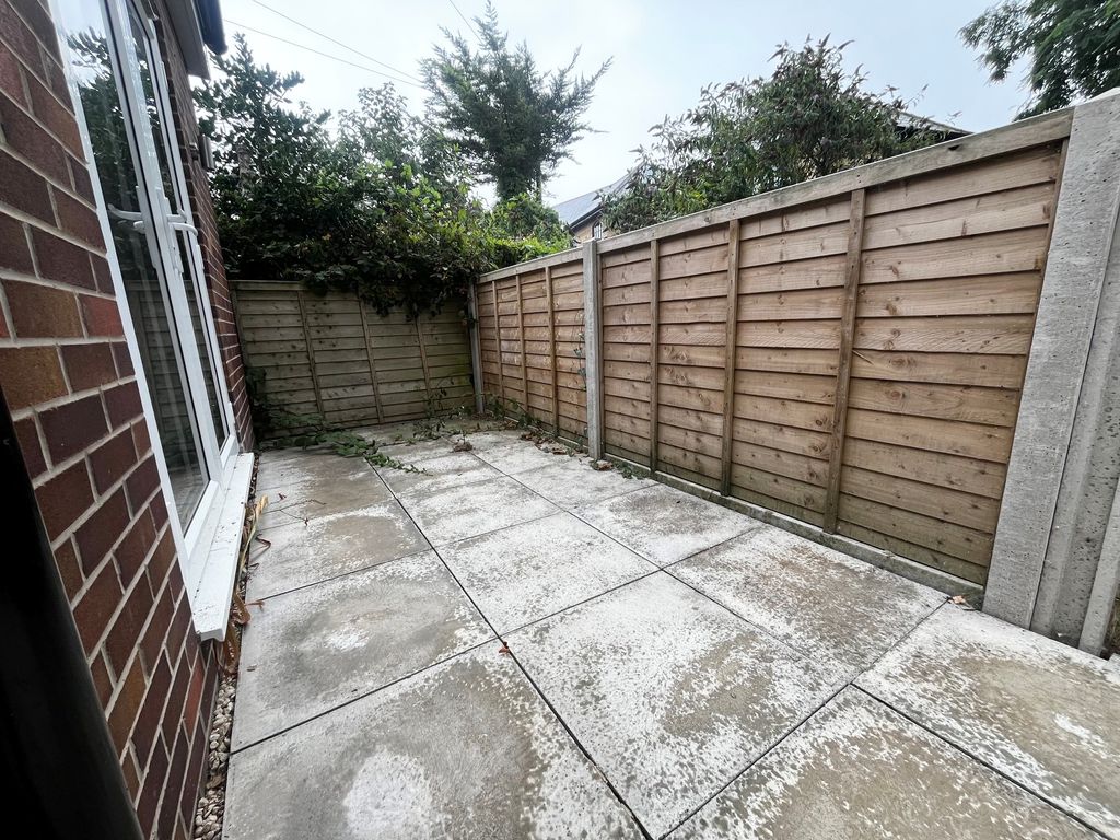 Property photo 3 of 6