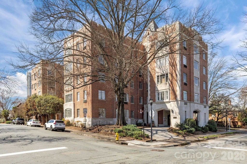 Property photo 1 of 38