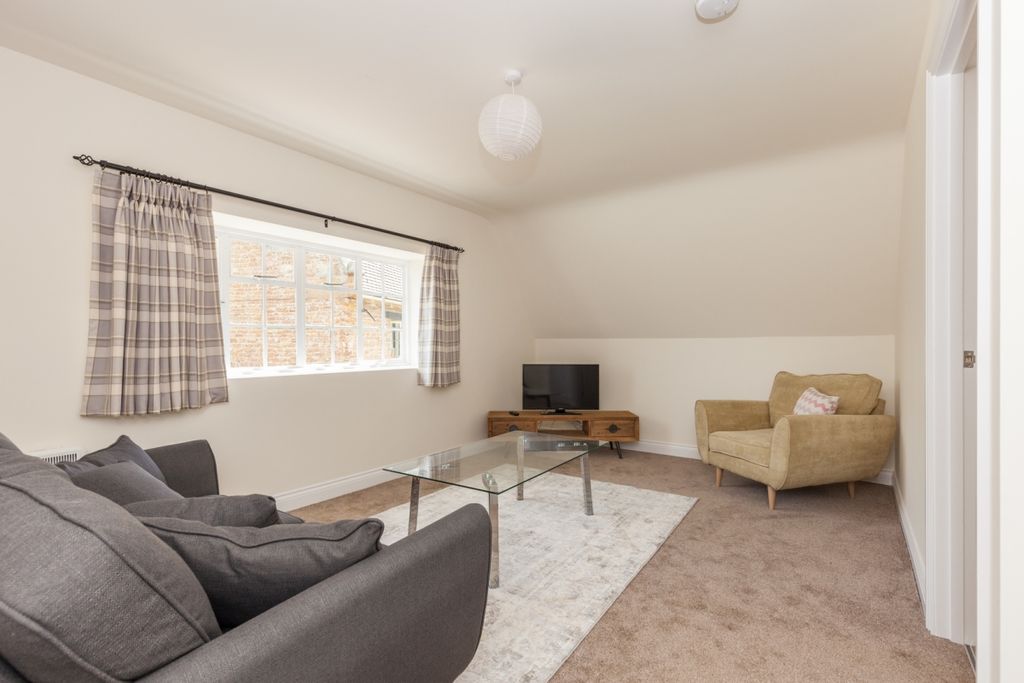 Property photo 3 of 10 61016