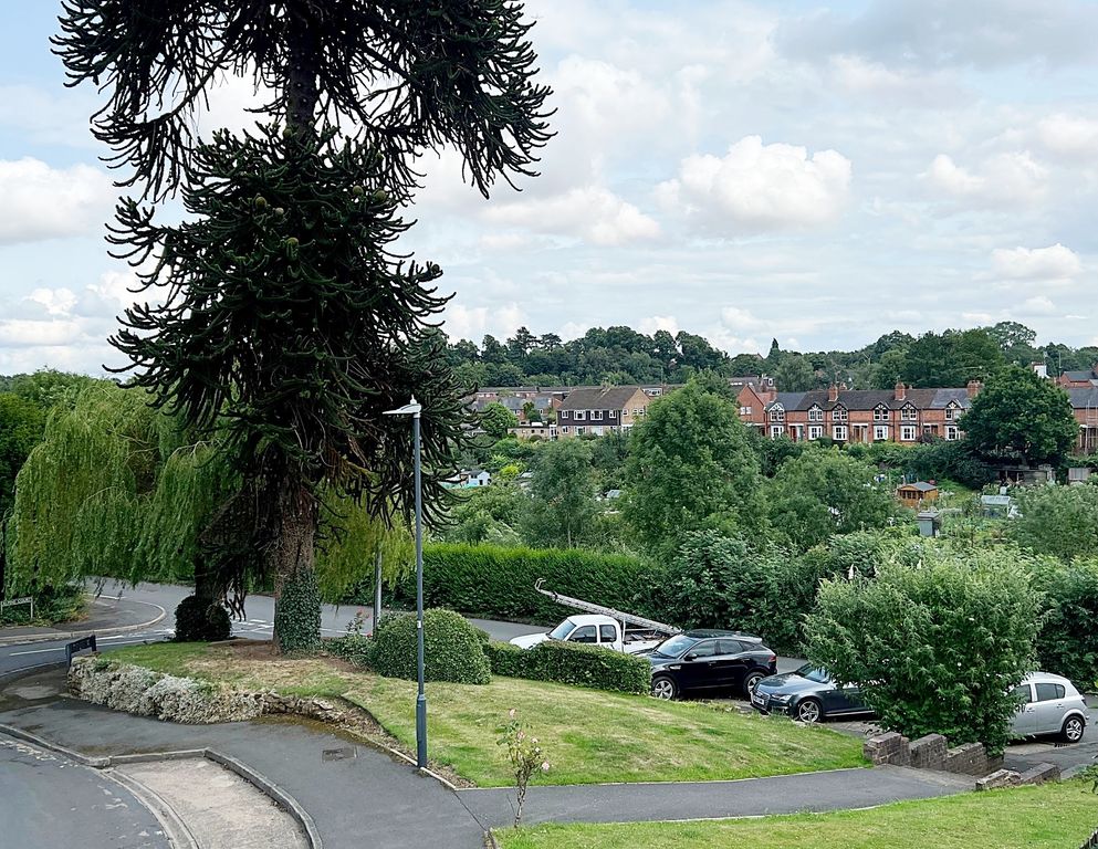 Property photo 2 of 11 View Front