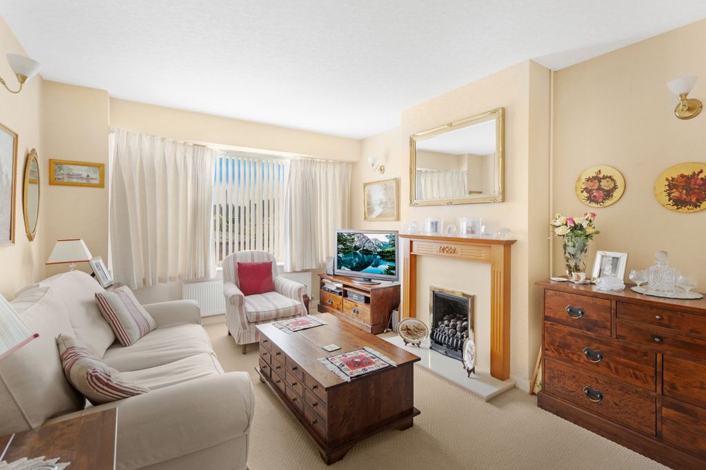 Property photo 3 of 14 X-13