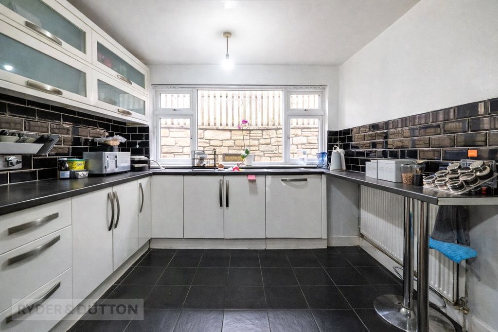 Property photo 3 of 29 Picture No. 06