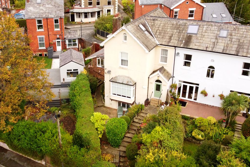 Property photo 1 of 24