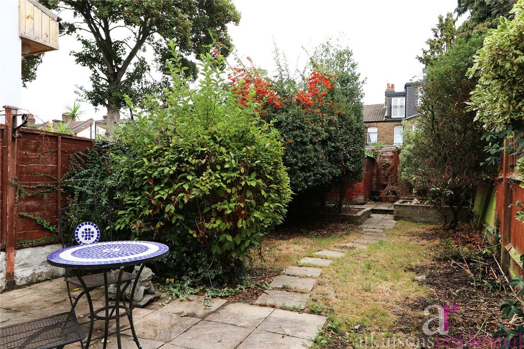 Property photo 3 of 20 Picture No. 18