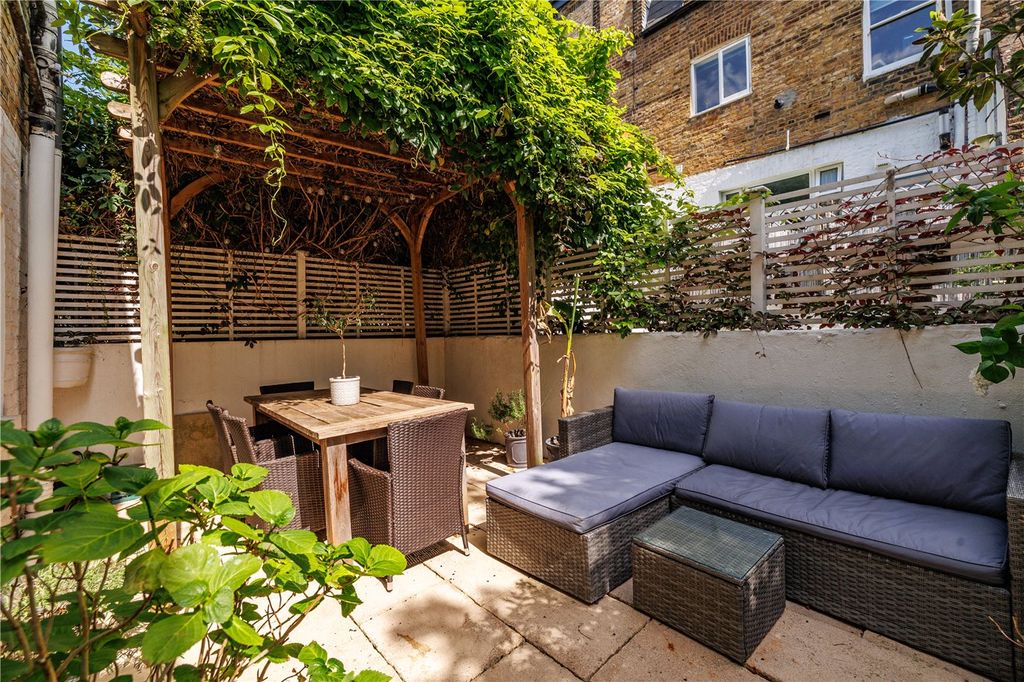 Property photo 1 of 11 Picture No. 13