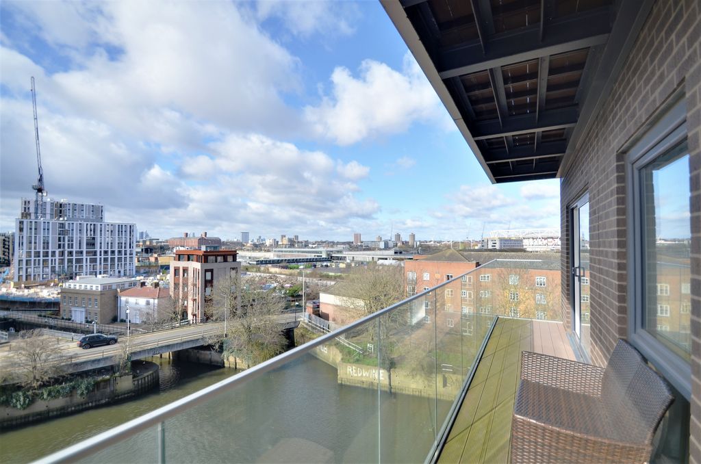 Property photo 3 of 19 Balcony_Pic_ (5).Jpg