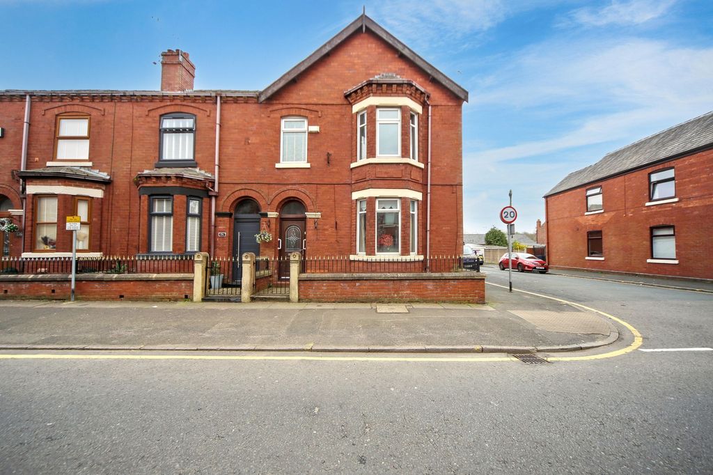 Property photo 1 of 19