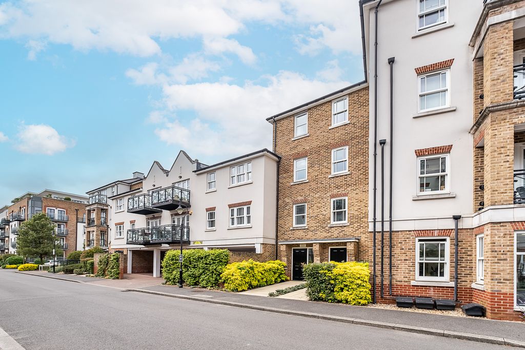 Property photo 1 of 14