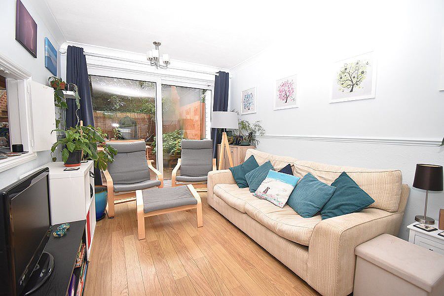 Property photo 2 of 12