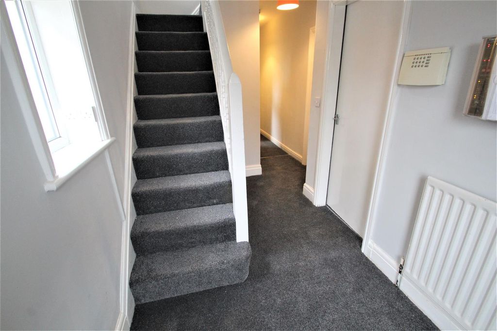 Additional image 13 of 5 bed terraced house to rentEstcourt Terrace, Headingley, Leeds, West Yorkshire LS6