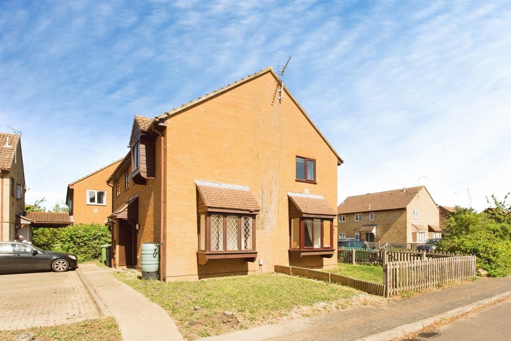 Property photo 2 of 18