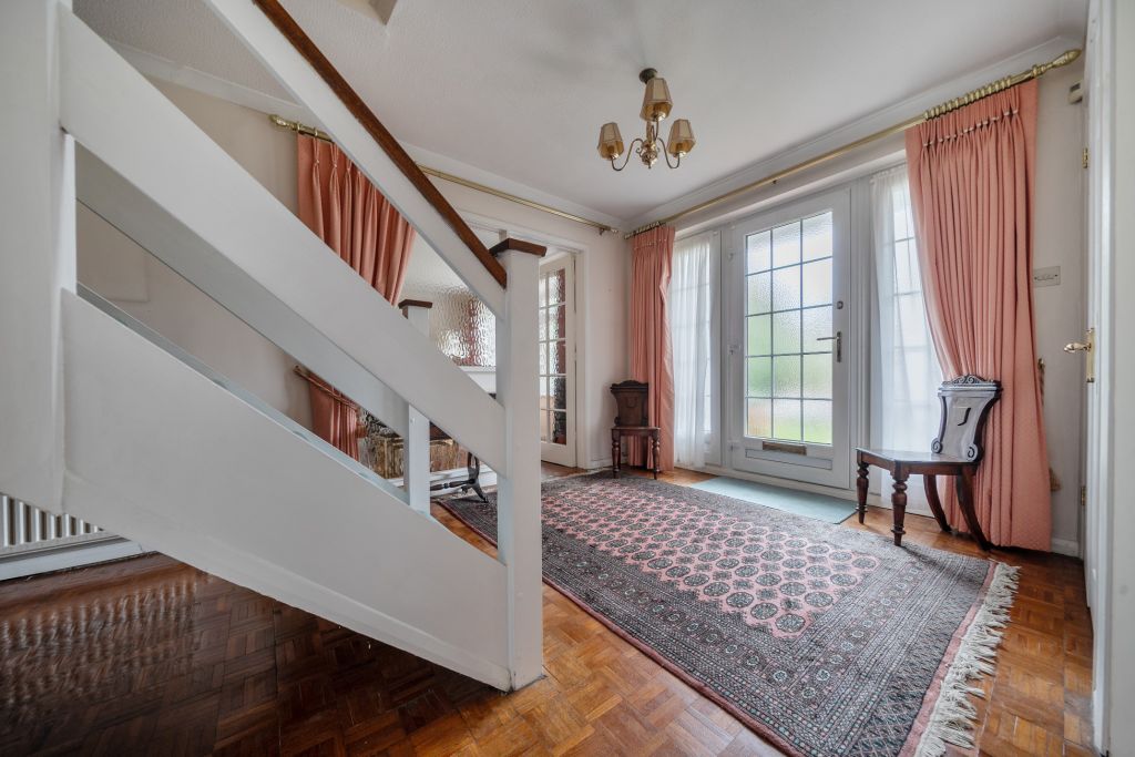 Property photo 3 of 19