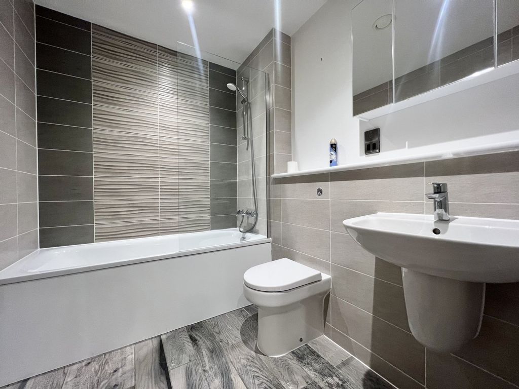 Property photo 2 of 6 Picture No. 13