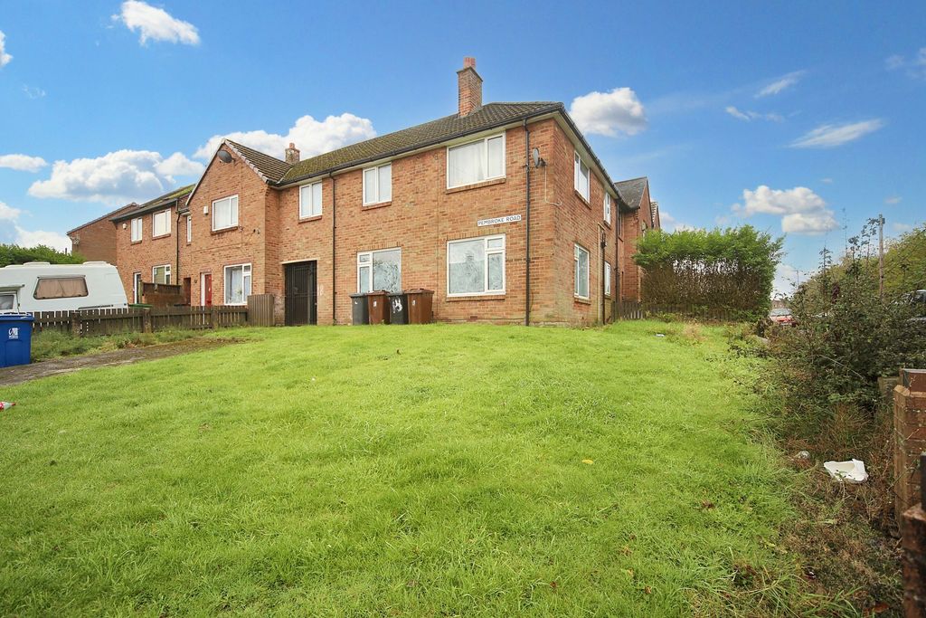 Property photo 1 of 15