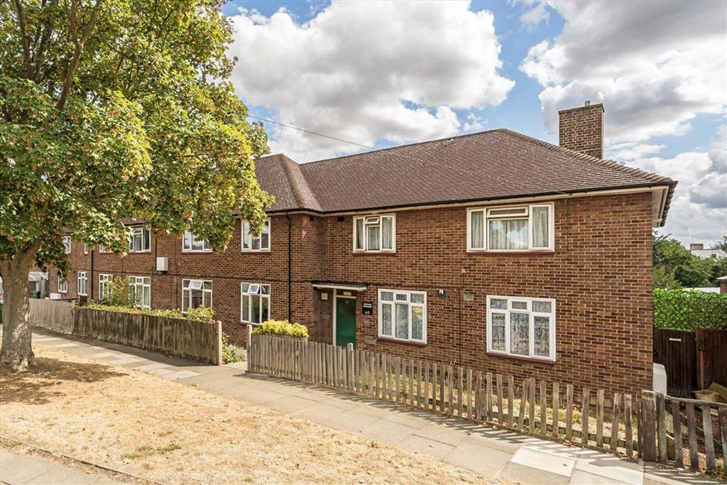 Property photo 1 of 8