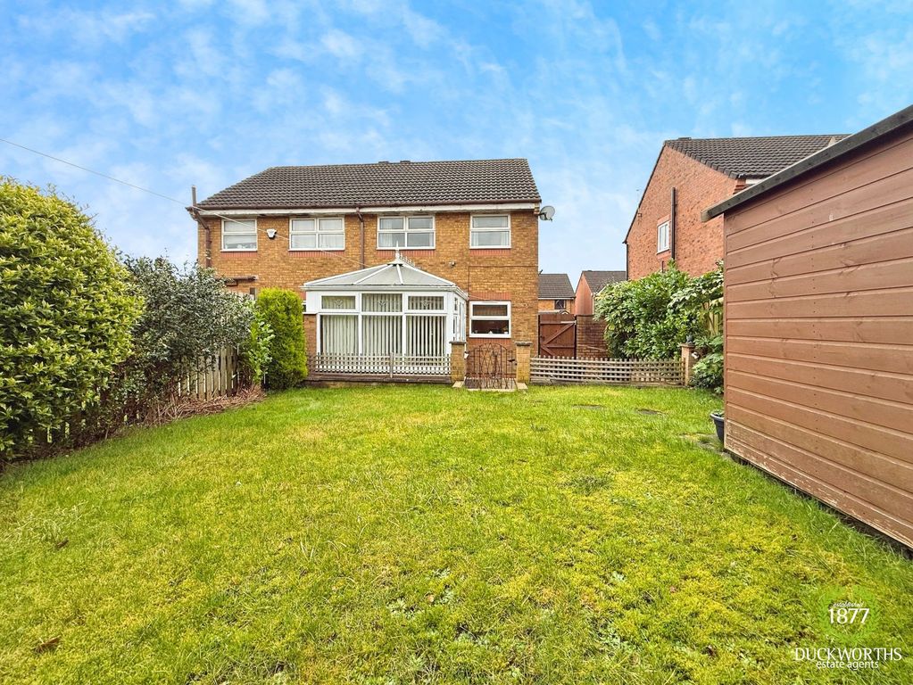 Property photo 2 of 27