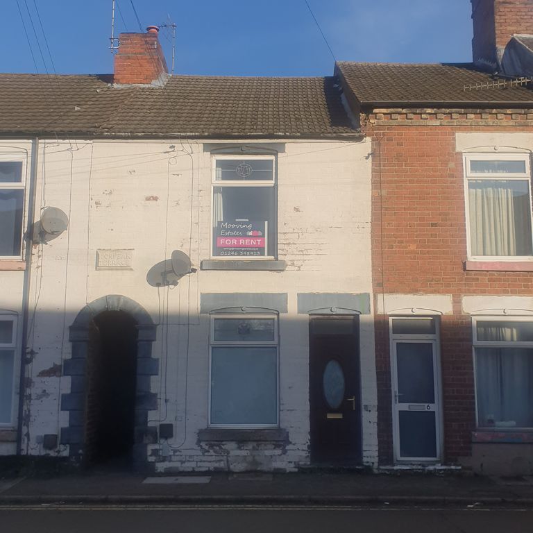 Property photo 1 of 2