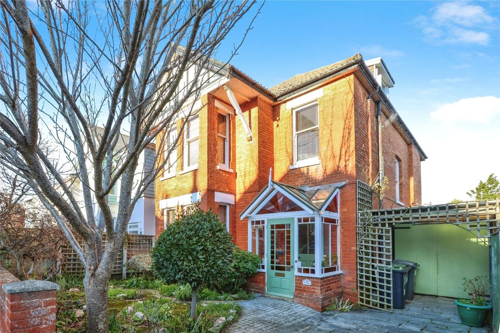 Property photo 1 of 25 Picture No. 43