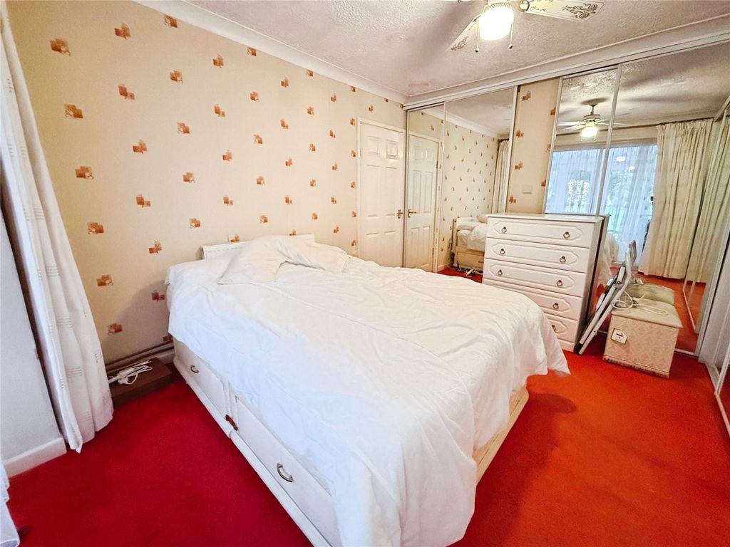 Property photo 2 of 16 Bedroom 2