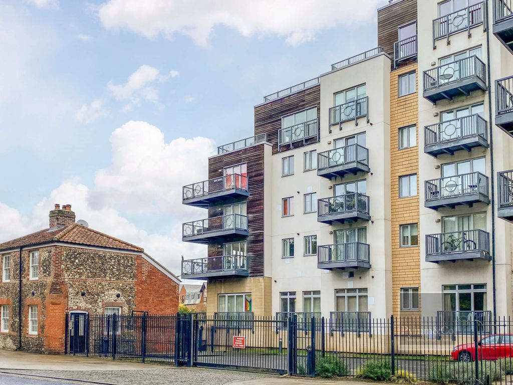 Property photo 1 of 16