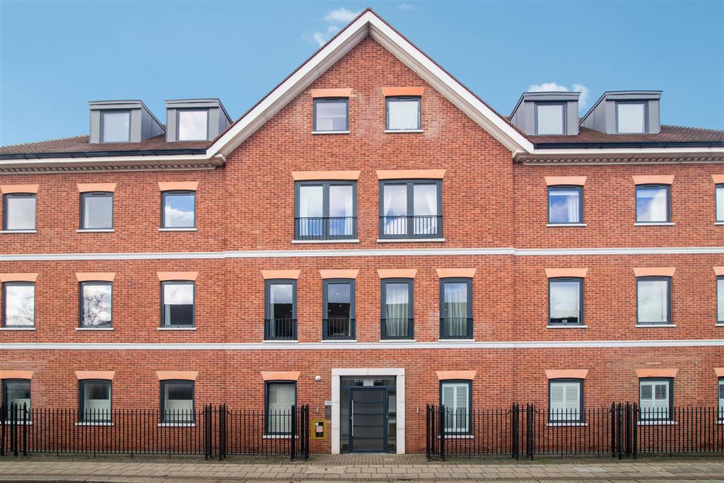 Property photo 3 of 14 17.Jpg