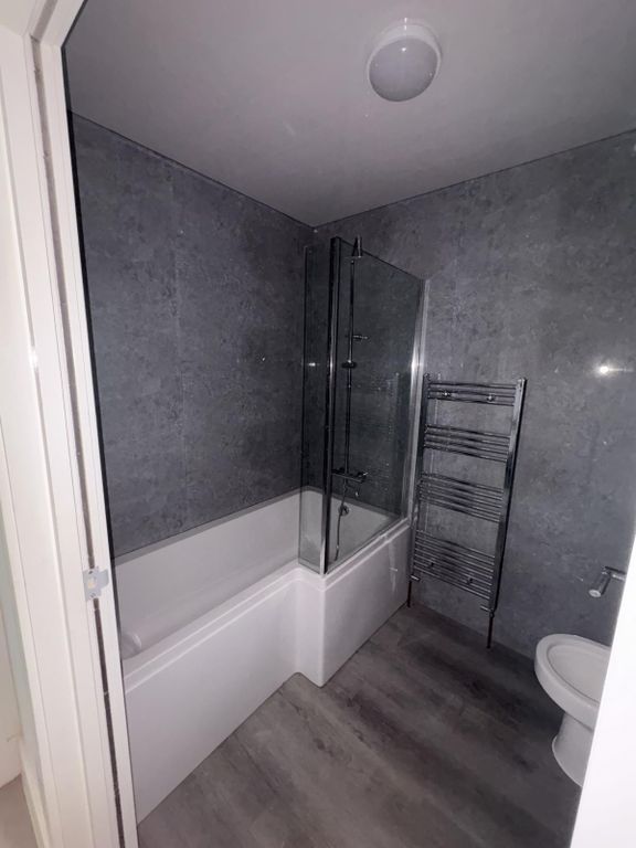 Property photo 2 of 2 Bathroom