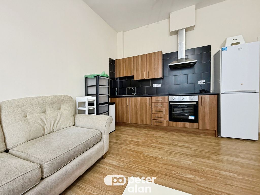 Property photo 1 of 7 Front