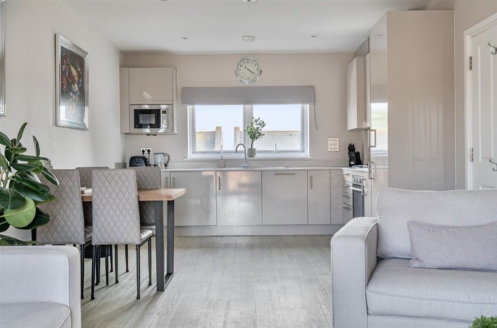 Property photo 1 of 10 Lifestyle Shot