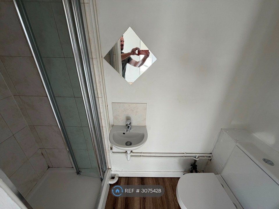 Property photo 3 of 3
