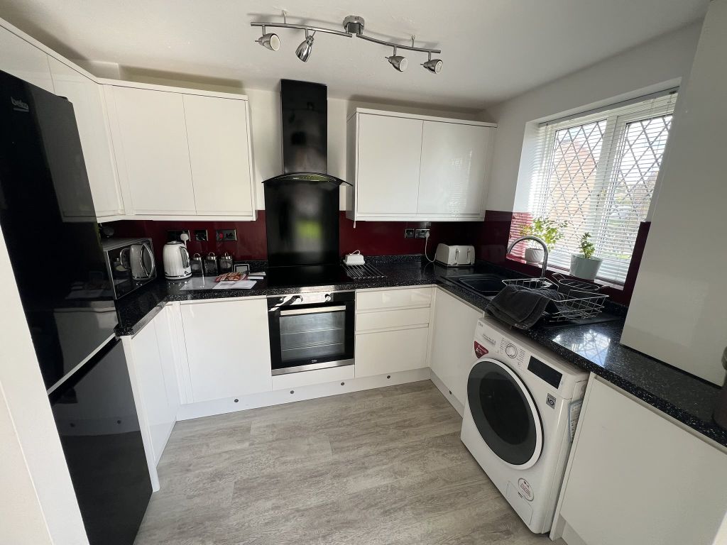 Property photo 3 of 11 Img_5134