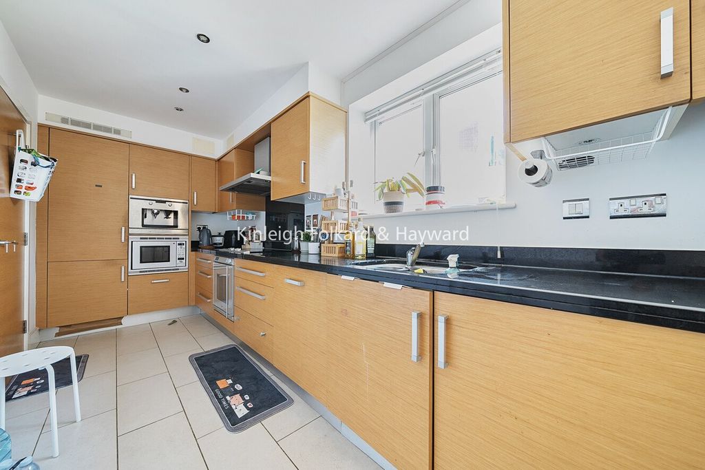 Property photo 2 of 19 Picture No. 04