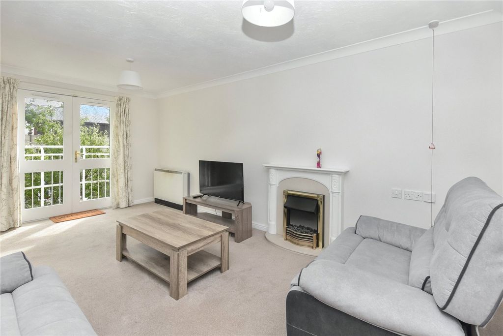Property photo 3 of 10 Picture No. 27