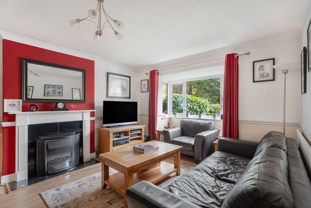 Property photo 3 of 23