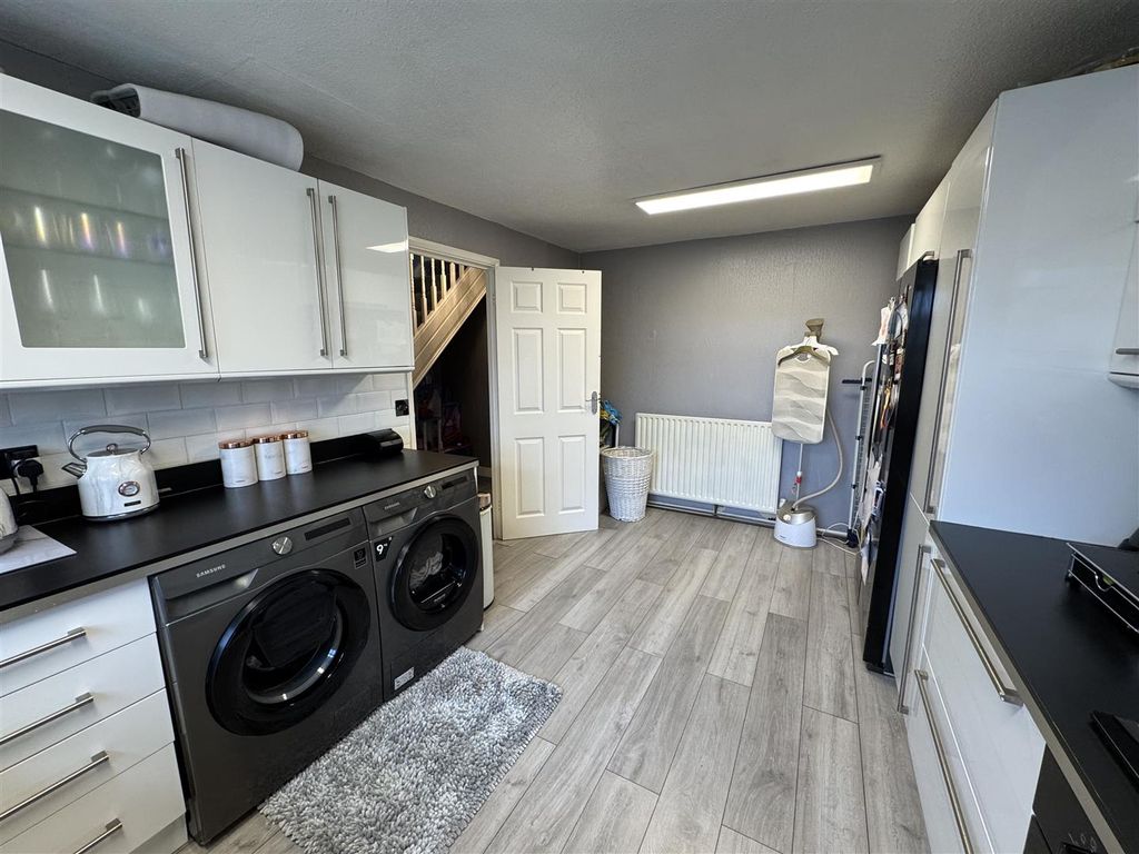 Property photo 3 of 16 Img_6126.Jpeg