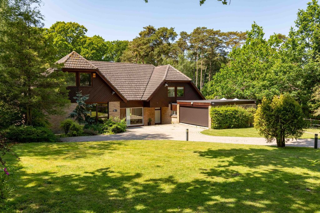 Property photo 1 of 19