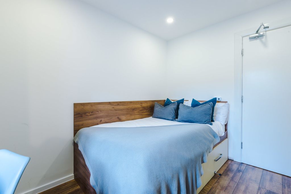 Property photo 3 of 25 Jesmond View, Block B, Flat 1, Bedroom 3