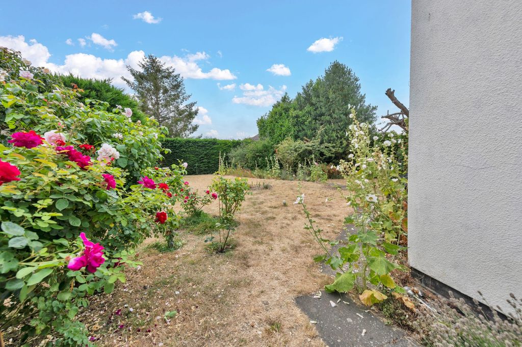 Property photo 2 of 14