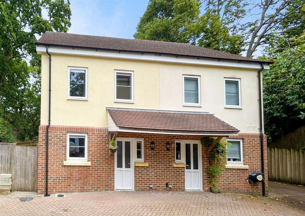 Property photo 3 of 22