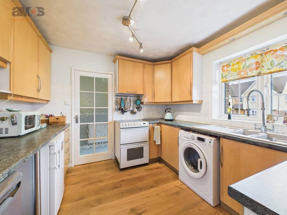 Property photo 3 of 18 4528134