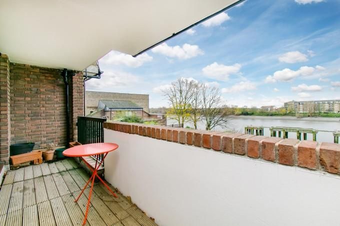 Property photo 3 of 8