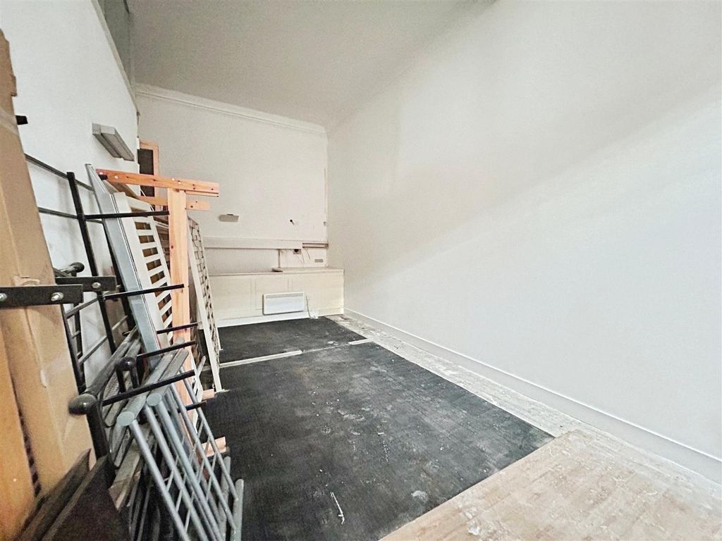 Property photo 3 of 12 686Bfe64-Img_4456.Jpeg