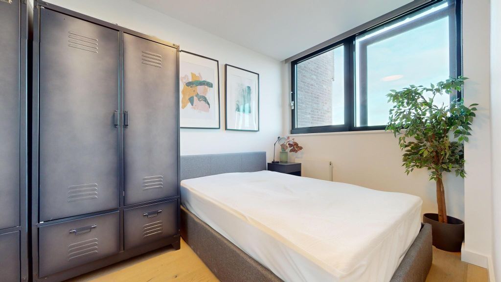 Property photo 3 of 14 Bedroom