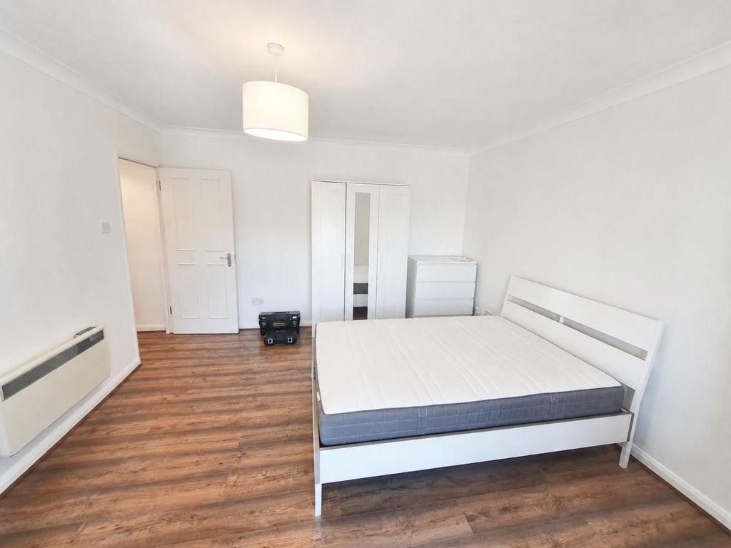 Property photo 2 of 4