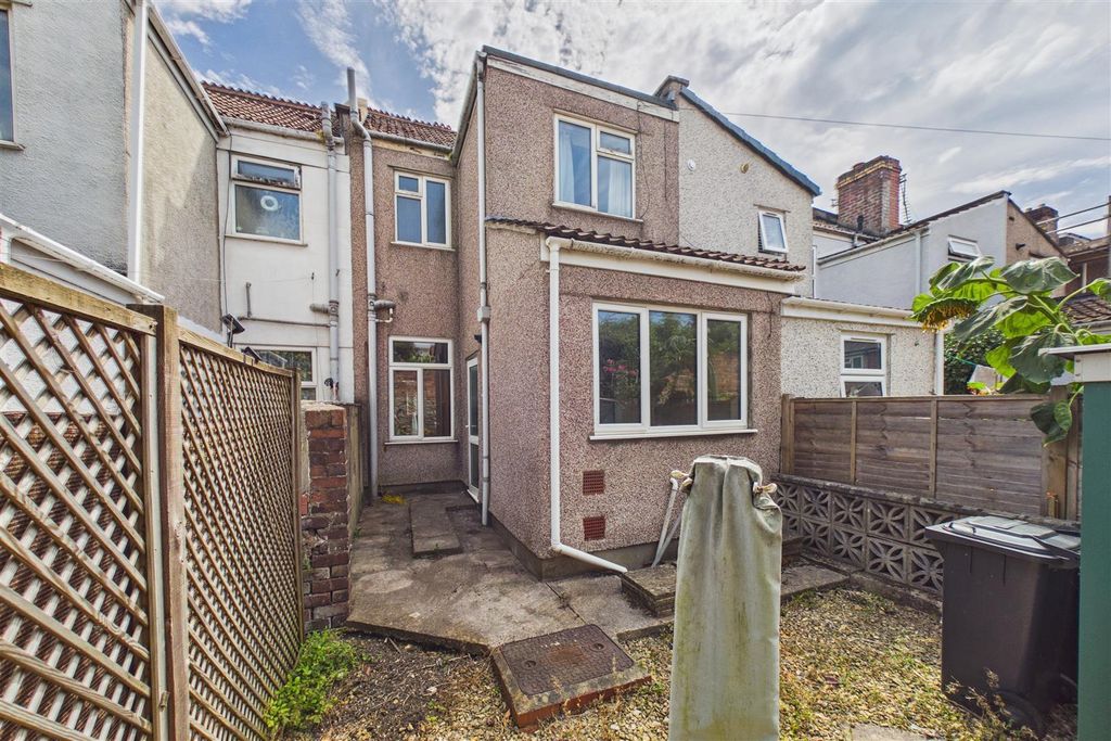 Property photo 3 of 25 18 Dunkirk Road, Fishponds, Bristol Bs16 3Dj | Fre