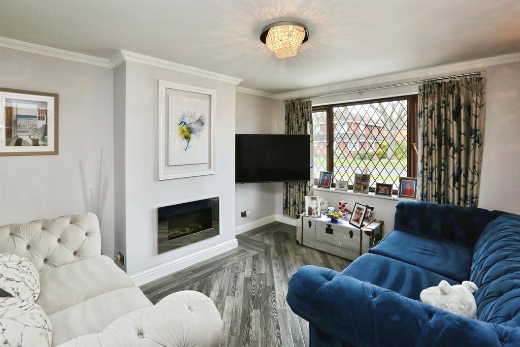 Property photo 3 of 20