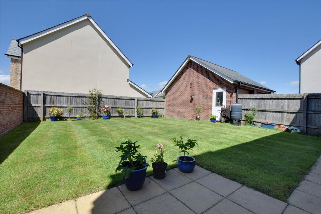 Property photo 2 of 16 Picture No. 21