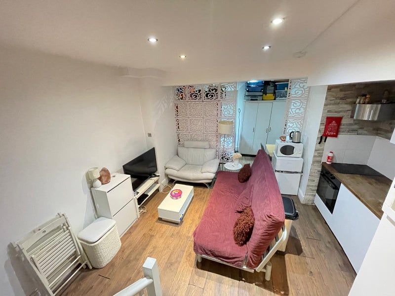 Property photo 3 of 7