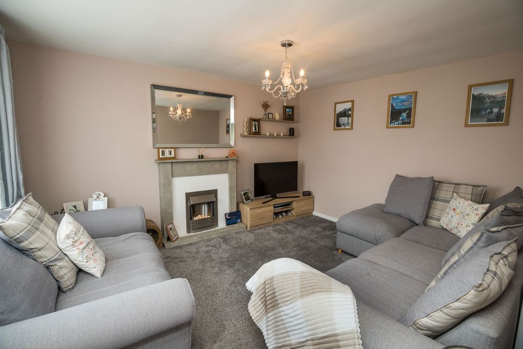 Property photo 3 of 10 Image0015Yopa