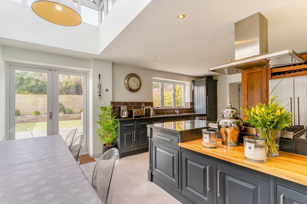 Property photo 3 of 41 P043179_07.Jpg